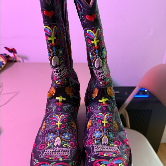 Old Gringo Colorful Embroidered Heeled Boots - Picture 3 of 8